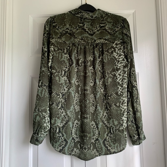 H&M button top - Picture 2 of 2